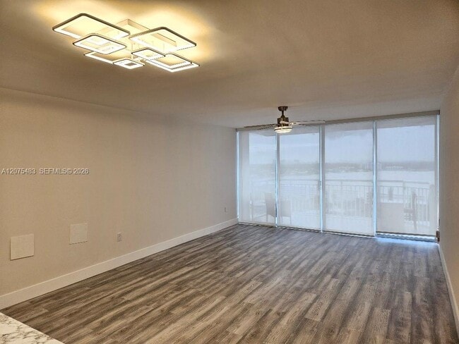 Photo - 18021 Biscayne Blvd Unit 1903