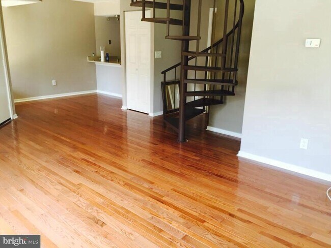 18472 Bishopstone Ct Unit 242