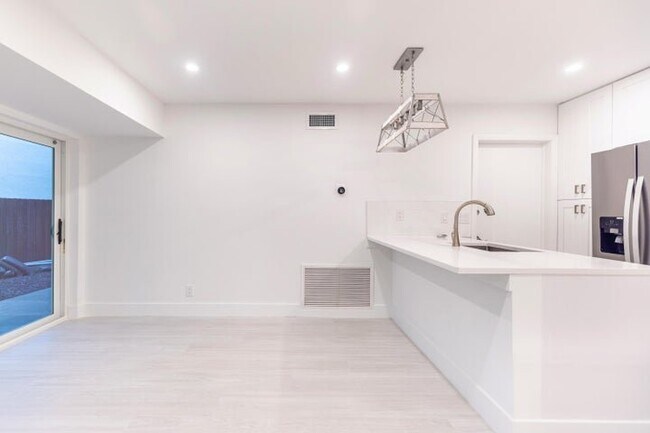 Photo - 7860 Stanway Pl