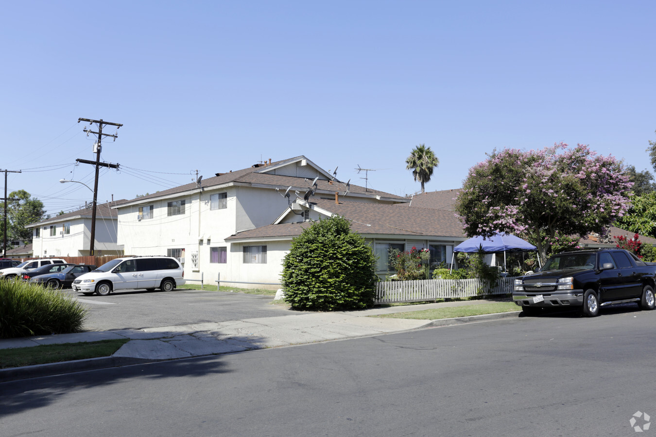 Photo - Myrtle Avenue Apartments