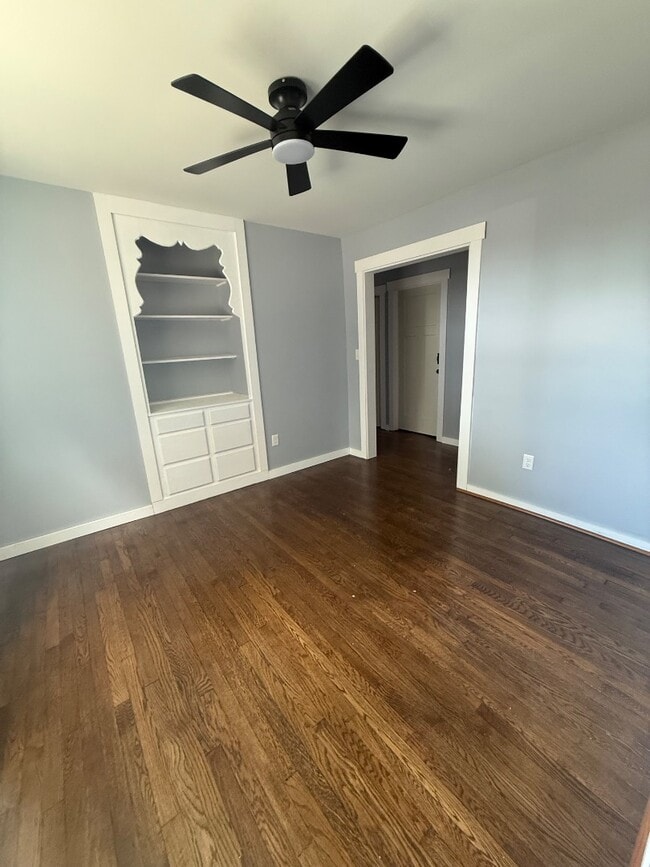 Photo - 610 Cabell Dr