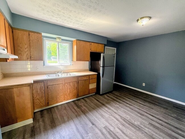 Photo - 3009 Coventry Blvd NE