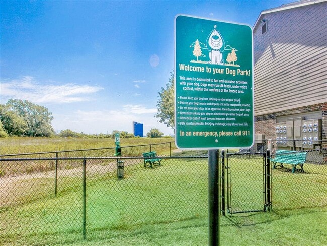 Photo - Riverside Park Apartments