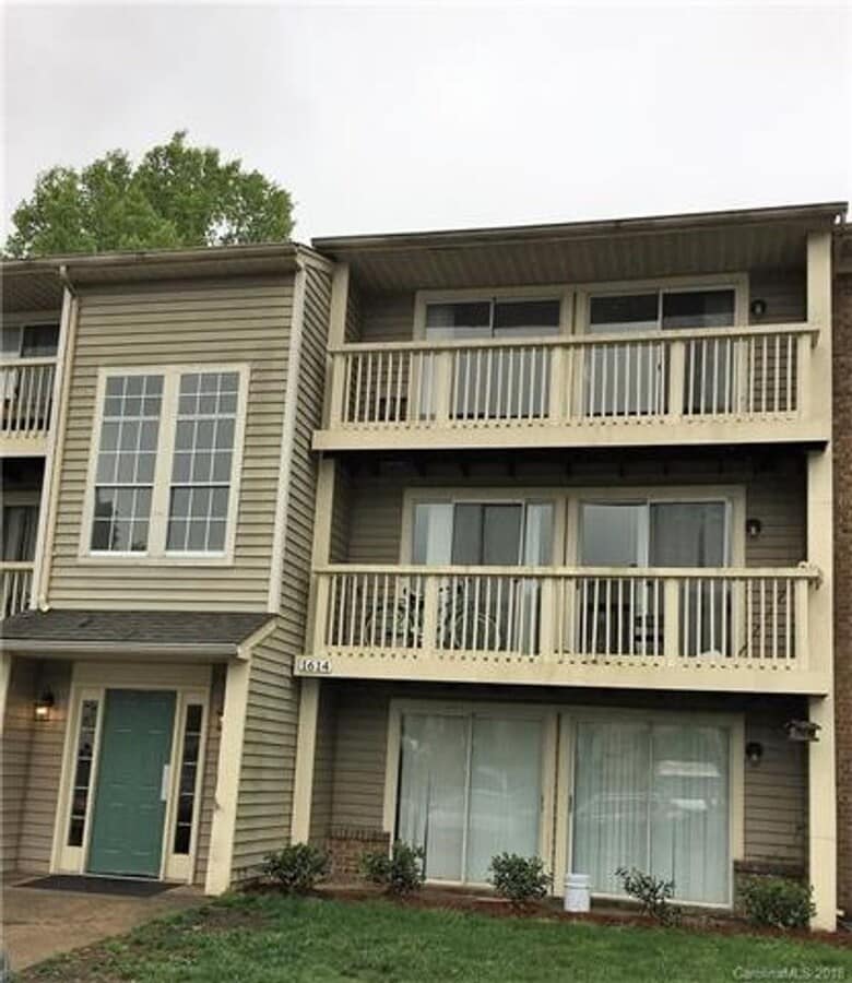 Beautiful 3 Bedroom 2 Bath Condo in Charlo... - Beautiful 3 Bedroom 2 Bath Condo in Charlo... Unit M