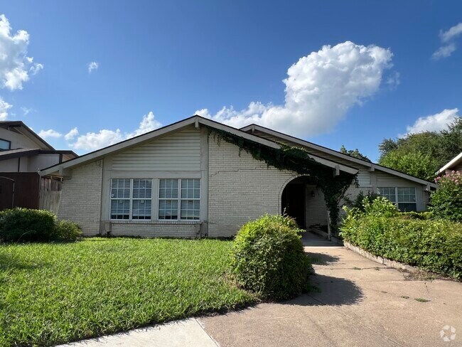 Building Photo - 1413 Glouchester Dr Rental