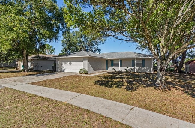 Building Photo - 2711 N Dellwood Dr