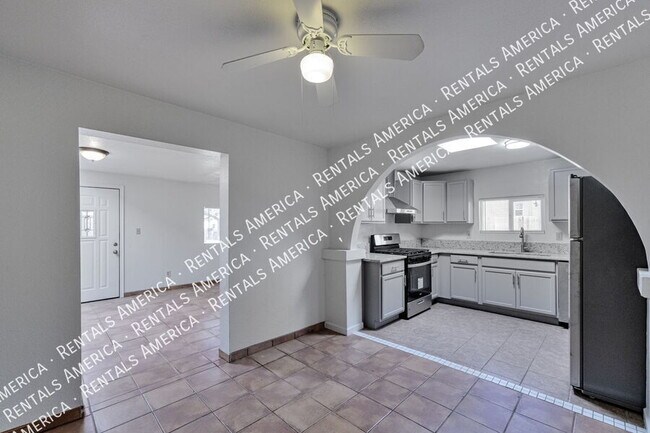 Photo - 2810 W Carnauba St