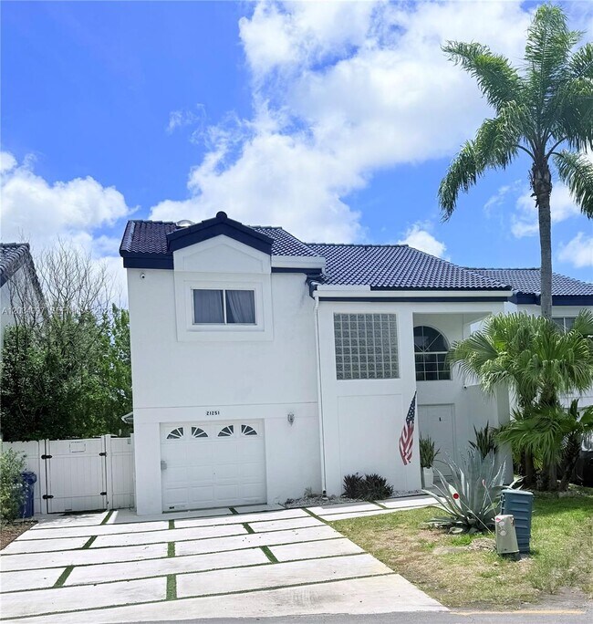 Photo - 21251 NE 3rd Ct
