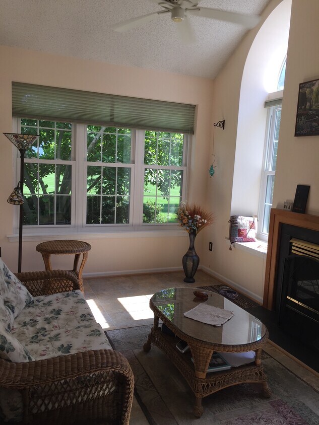 Photo - 605 Saxony Dr (Mount Laurel Township, NJ)