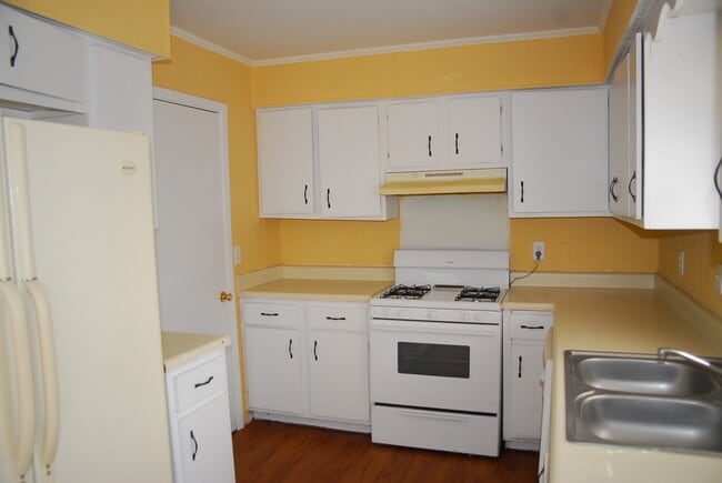 Photo - 2508 Halsel St