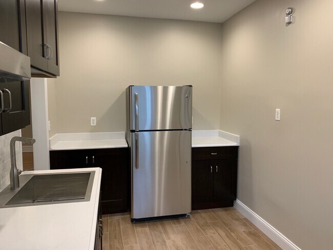 Photo - 2046 W Farragut Ave Unidad 2