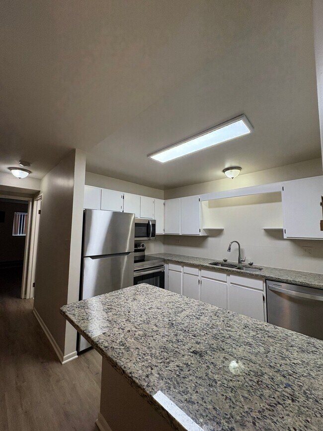 Photo - 1348 Geneva Dr Unit 1b