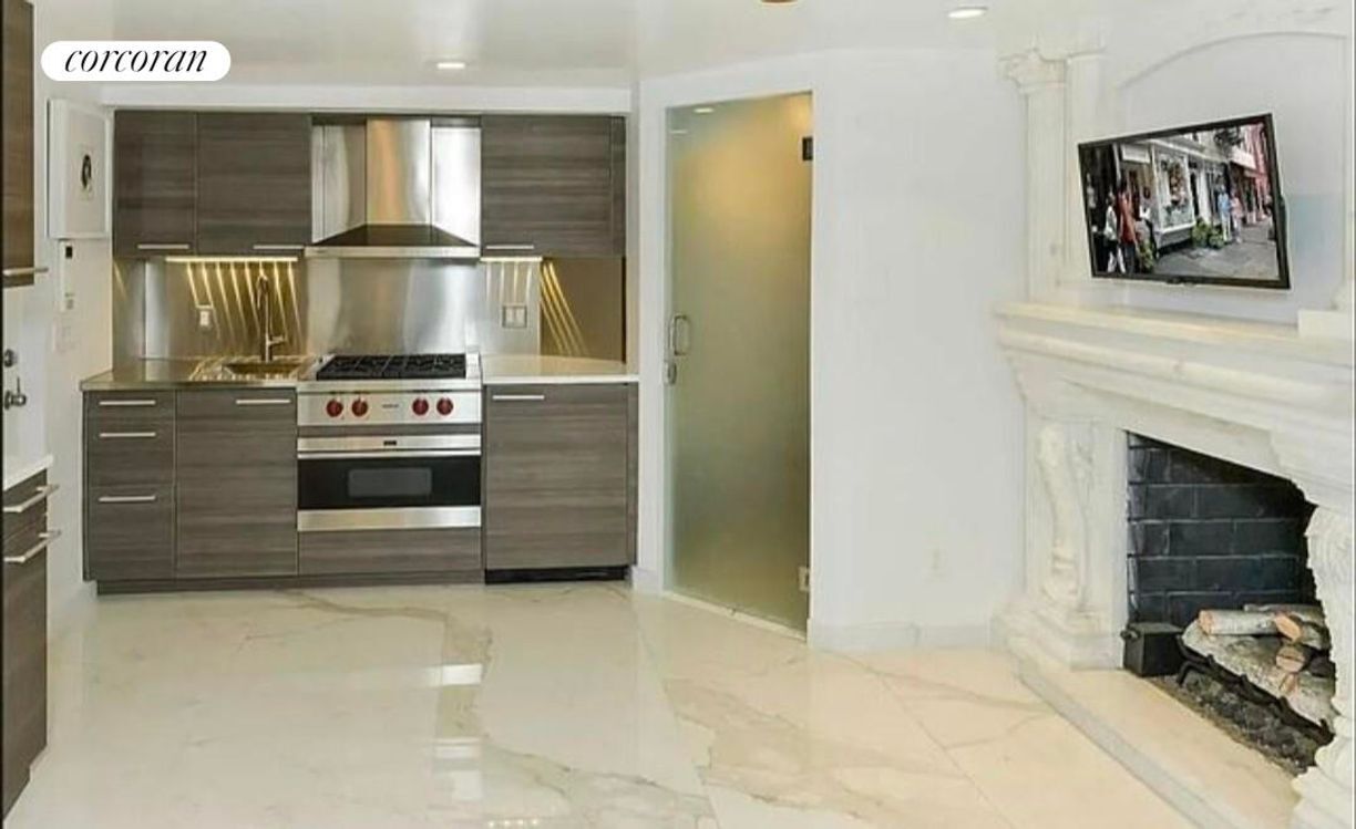 Photo - 396 Bleecker St