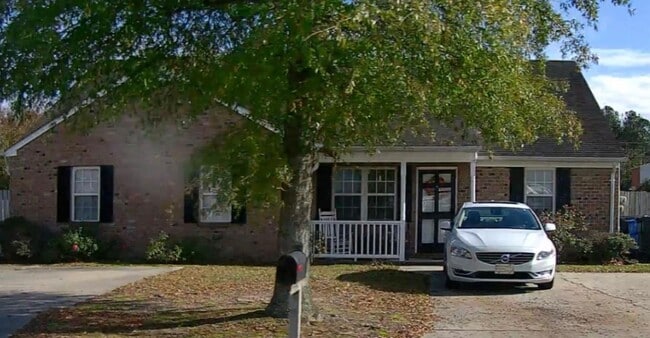 Building Photo - 3703 Lear Ct NW Unit B