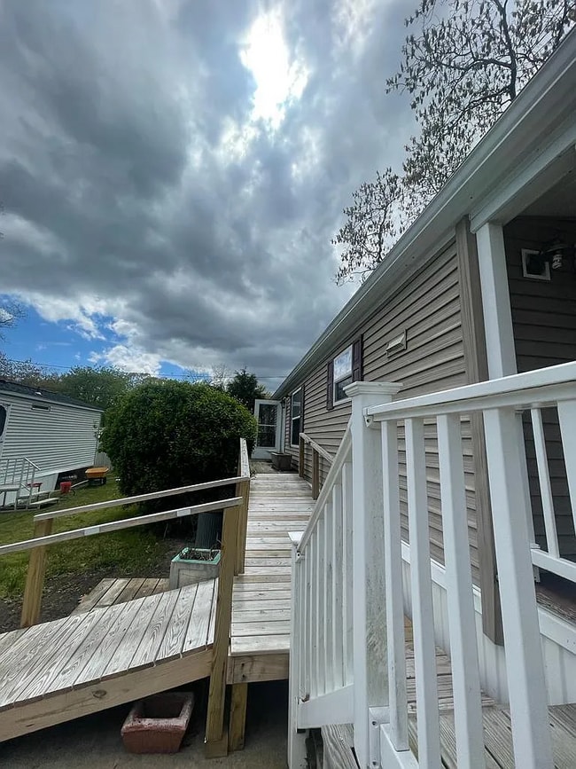 Building Photo - 37 Hubbard Ave Unit 10