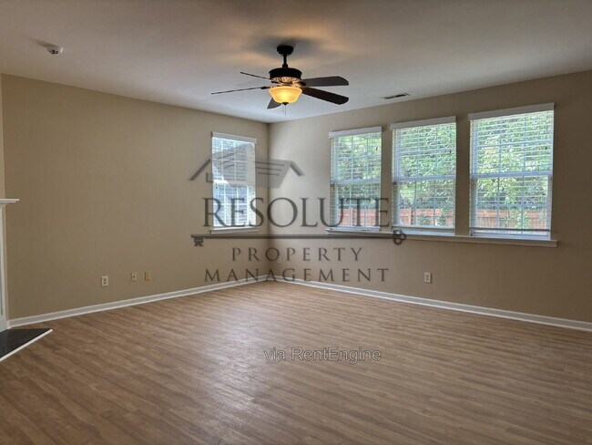 Photo - 4 Spicewood Ct