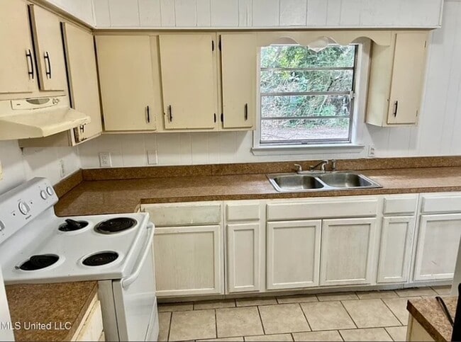 Photo - Gulfport 3 Bedroom