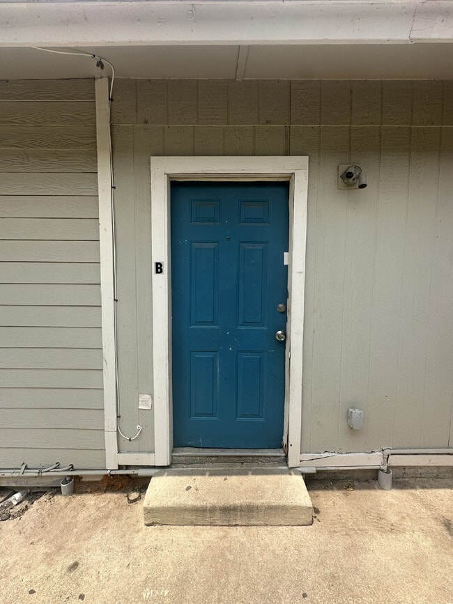 Photo - 378 E Petaluma Blvd Unit B