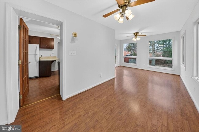 Photo - 6031 9th St N