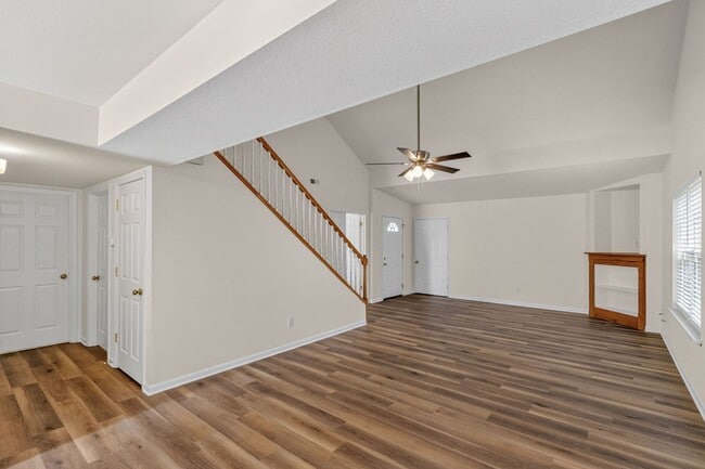 Photo - 1716-1718-1718 Juniper Dr