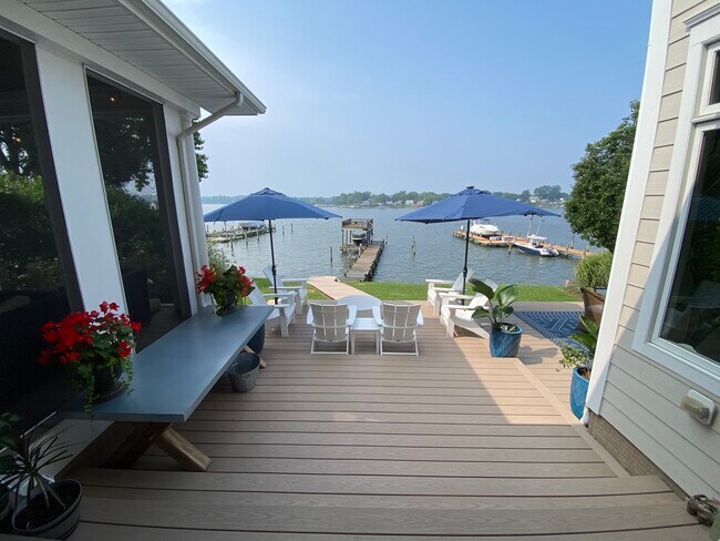 Photo - 1511 Shore Rd