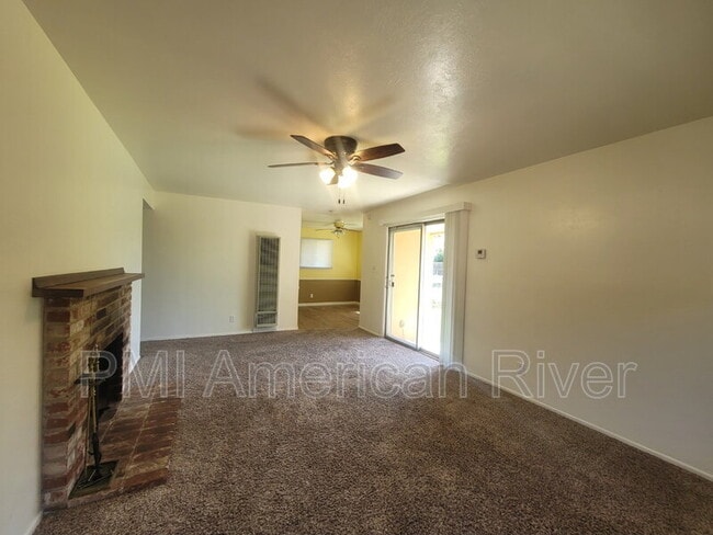 Photo - 625 Elizabeth St