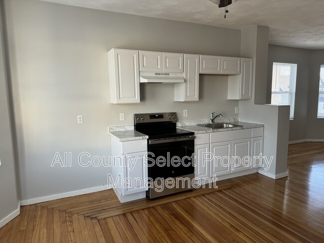 Photo - 118 Eastern Ave Condo Unit #2