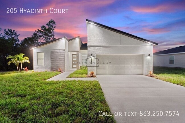 Photo - 205 Hyacinth Ct
