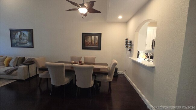 Photo - 504 W Palm Aire Dr