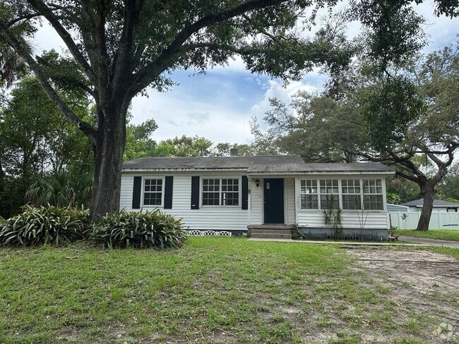 Building Photo - 8108 N Otis Ave Rental