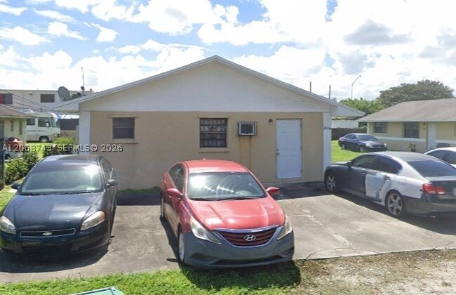 Building Photo - 2416 NW 79th St Unit 2418