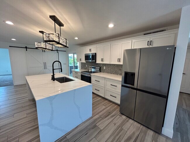 Photo - 3507 E Claire Dr