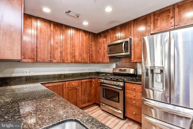Photo - 3600 S Glebe Rd Unidad 228W