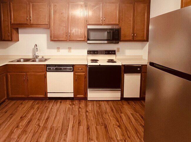 Kitchen - 138 Heritage Ln Unit 138