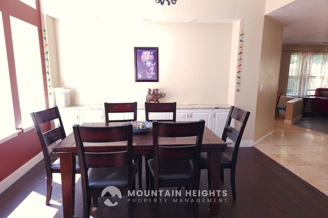 Photo - 2096 Rainbow Point Dr