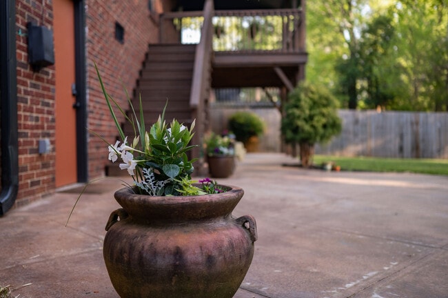 Photo - 926 Herrin Ave