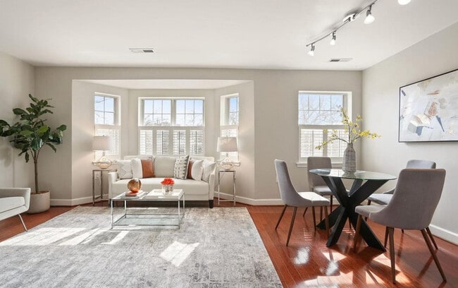 Building Photo - 3609 38th St NW Unit 309