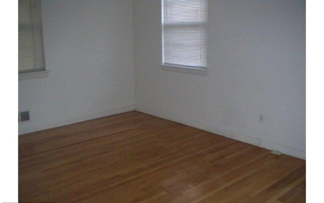 9515 Hale St