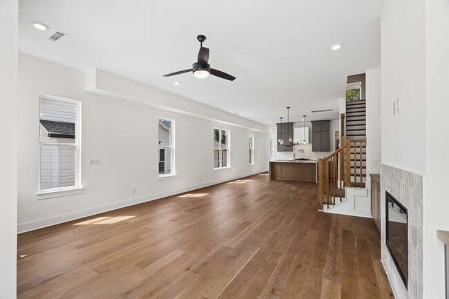 Photo - "Chic Nashville Townhouse: 3 Beds, 3 Baths, with Granite Elegance & Cozy Fireplace!"