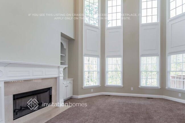 Photo - 3864 Lost Oak Dr NE