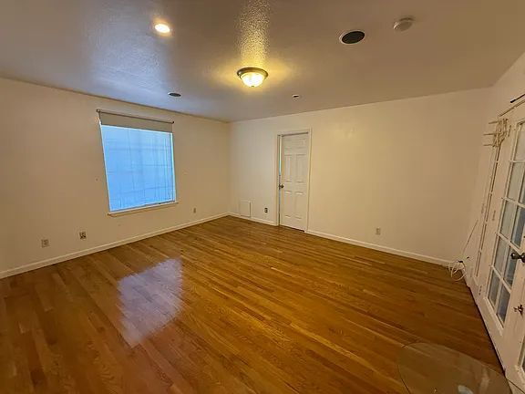 Photo - 138 16th St