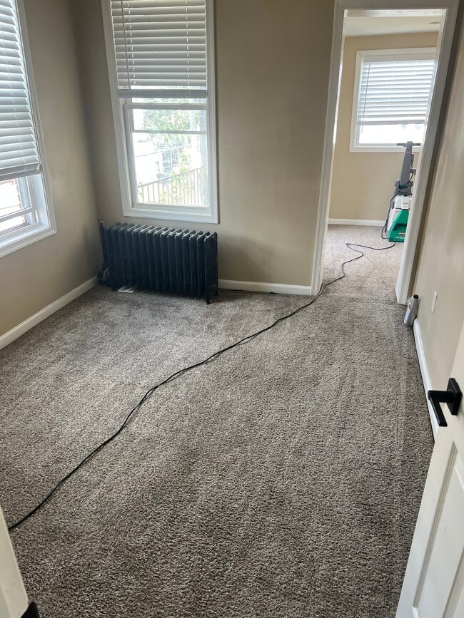 Building Photo - 525 Normandy Ave