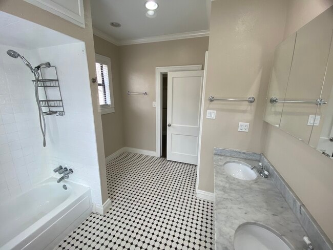 Photo - 839 Thomasson Dr