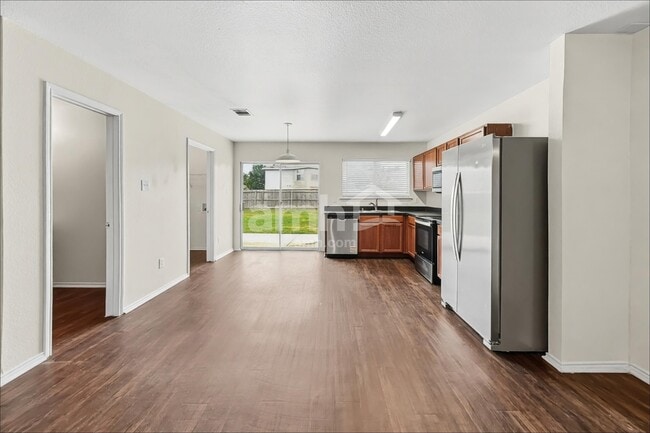 Photo - 2014 Kingsbridge Dr