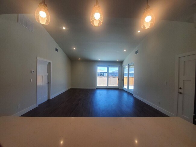 Photo - 1941 Camino Del Prado