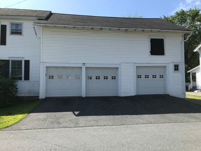 Photo - 44 School St Unidad F