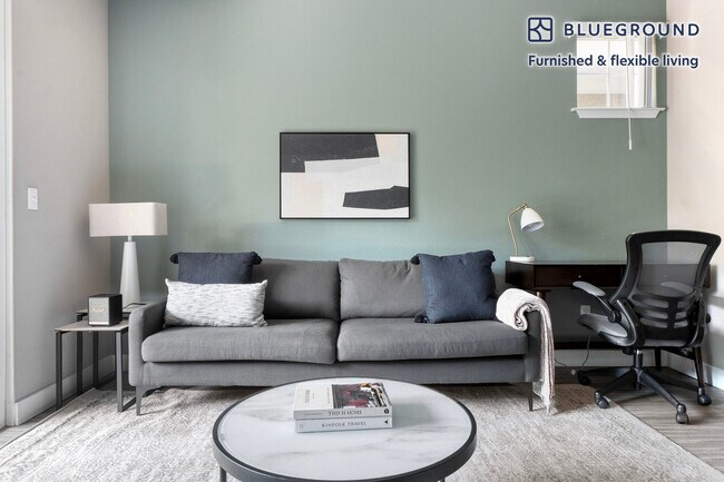 1263 Lakeside Dr Unit GO FL2-ID1409