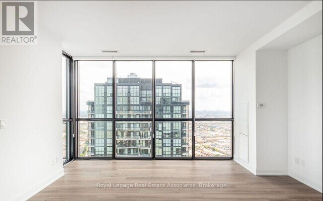 Photo - 2910 Hwy 7 Unité 3507