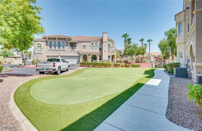 Building Photo - 10550 W Alexander Rd Unit 2040