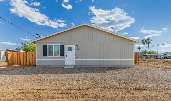2210 E Alta Vista Rd